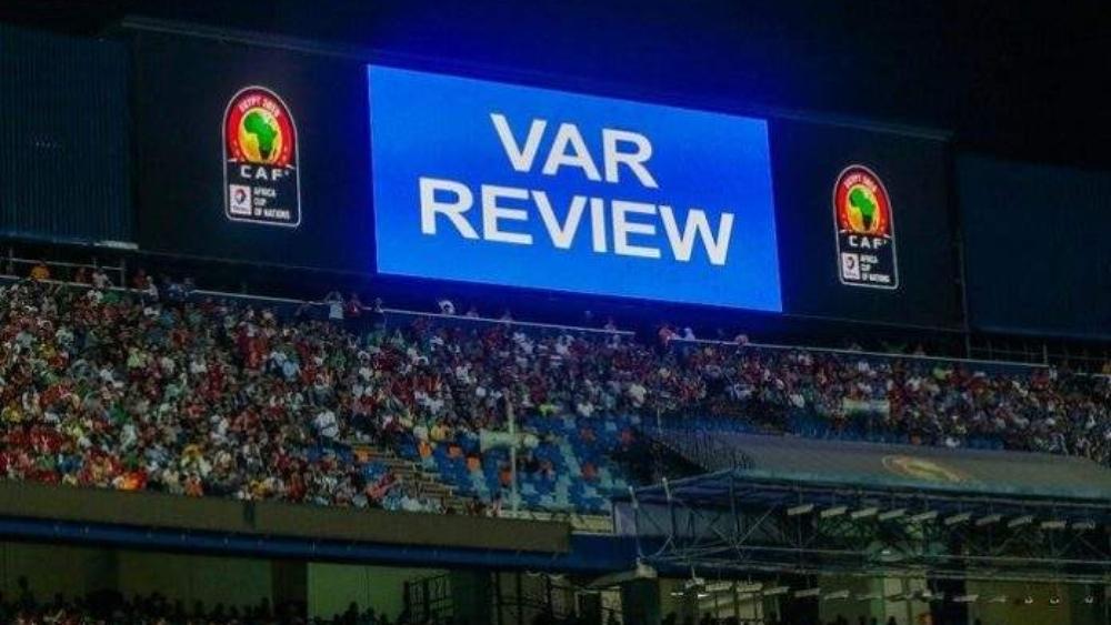 رسميا | الإتحاد المصري لكرة القدم يعلن إعتماد تقنية الـ"VAR" يوم غد لأول مرة في الدوري المحلي