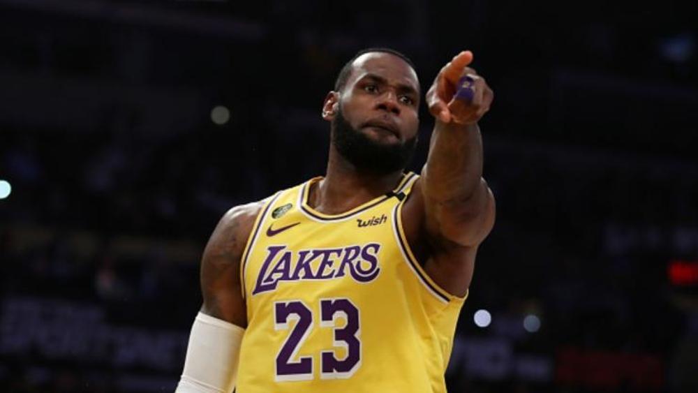 ليبرون جيمس: "نحتاج حقًا إلى إلغاء عام 2020"