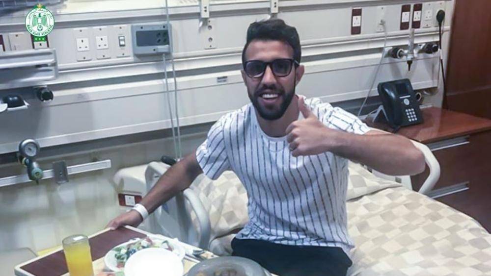 الدويك يشرع في مرحلة العلاج الطبيعي و إعادة التأهيل بعد نجاح العملية الجراحية