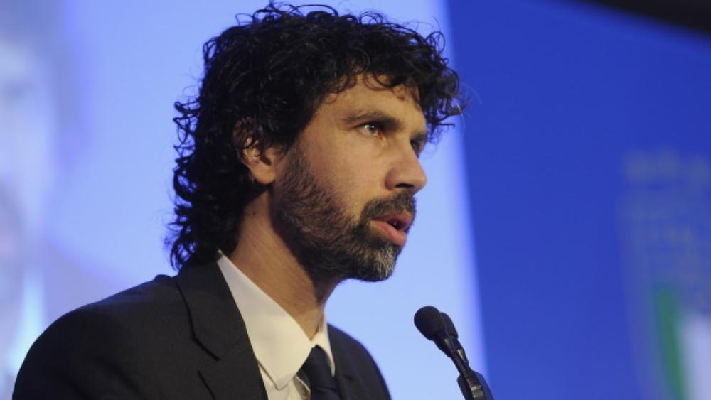 رئيس رابطة اللاعبين بإيطاليا: "كرة القدم في آخر الترتيب بقائمة الأشياء المهمة"