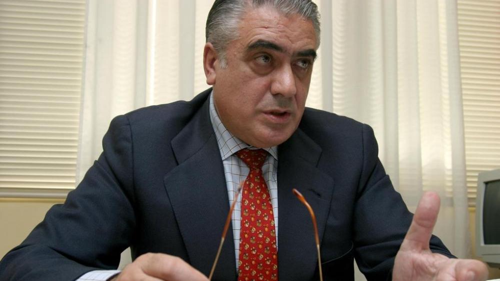 وفاة الرئيس السابق لريال مدريد "لورينزو سانز" عن عمر يناهز 76 عامًا بسبب فيروس كورونا