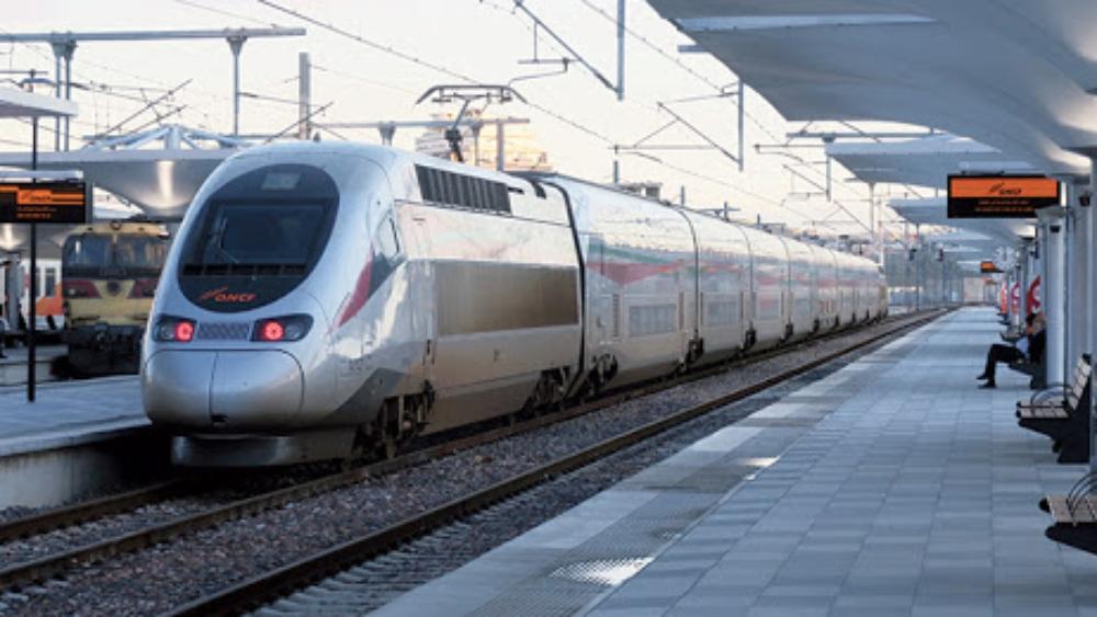 حالة الطوارئ الصحية.. توقيف جميع قطارات الخطوط وتأمين الحد الأدنى من قطارات القرب