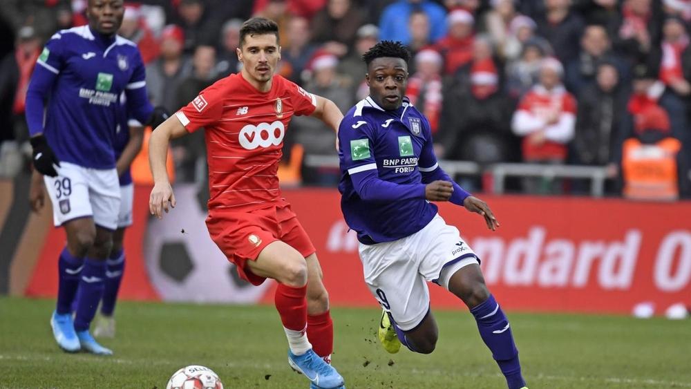 أندية الدوري البلجيكي تتبع "البطالة الفنية" لتسريح لاعبيها ومدربيها