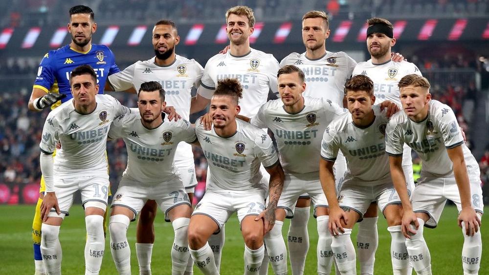 لاعبو ليدز وطاقه الفني والإداري يؤجلون "تقاضي أجورهم" لصرف رواتب الموظفين في النادي