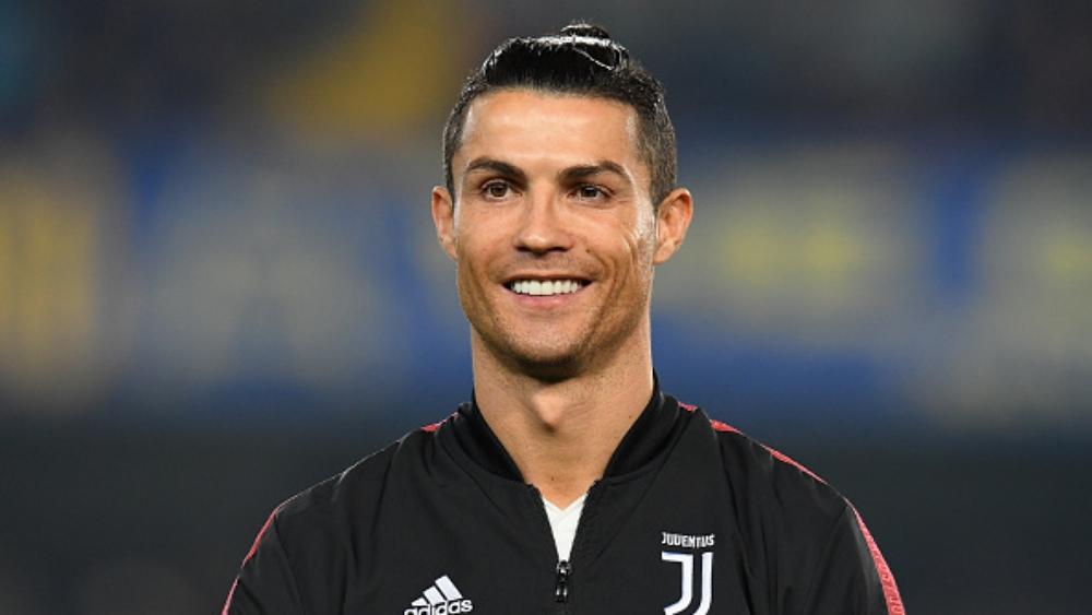 يوفنتوس يبدأ في جني الأرباح من وراء "شهامة" نجومه