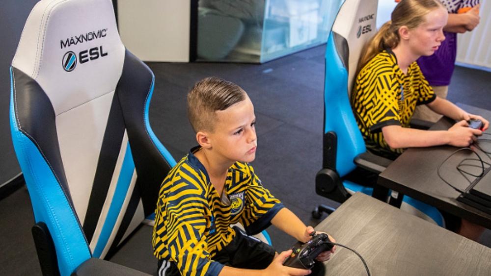 بعد توقف البطولات.. "بي.إن سبورتس" تبث تلفزيونيًا بطولة كرة قدم إلكترونية