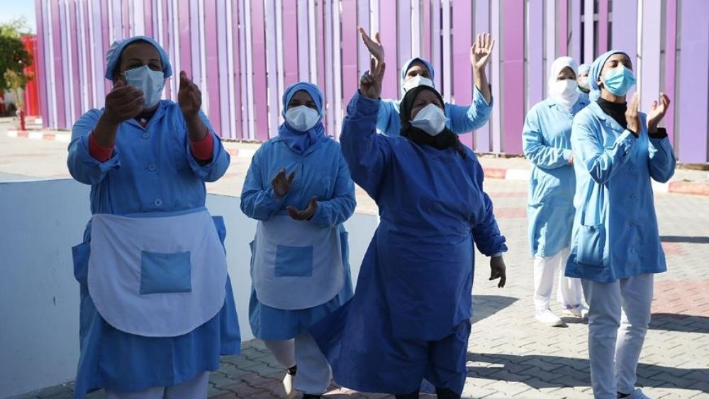 المركز الإستشفائي الجهوي "مولاي علي الشريف" بالرشيدية يشهد مغادرة أول حالة شفاء متعلقة بسيدة تبلغ من العمر 65 سنة