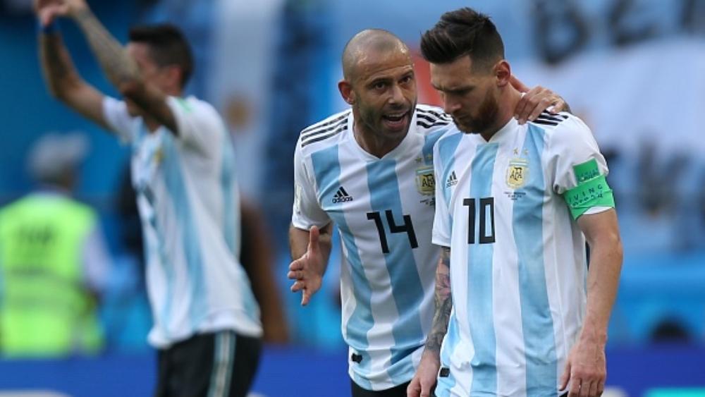 ماسكيرانو يوضح سبب "تميز" ميسي عن باقي لاعبي كرة القدم