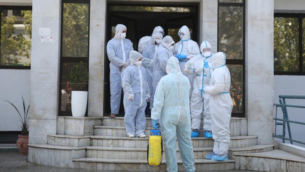 اليوبي: "اكتشفنا من بين 259 حالة جديدة مصابة بفيروس كورونا خلال الـ 24 ساعة الأخيرة 149 حالة مؤكدة من المخالطين و لازال 5174 مخالط تحت المراقبة"