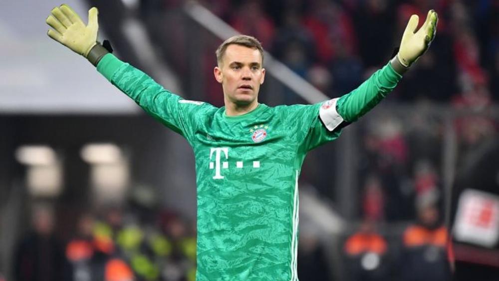 نوير: "أشعر بالانزعاج من إدارة بايرن ميونخ"