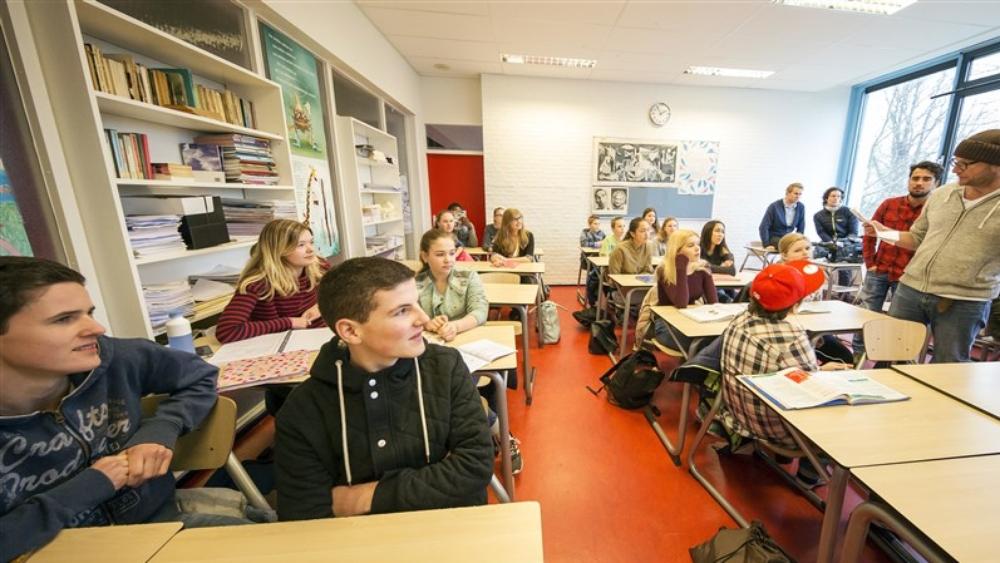 الحكومة الهولندية ستعيد في "11 ماي القادم" فتح المدارس الابتدائية..!