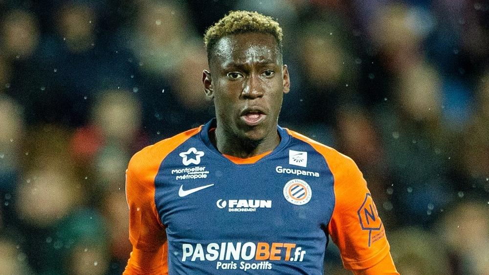 إدخال لاعب مونبيلييه في "غيبوبة اصطناعية" بعد إصابته بفيروس "كورونا"