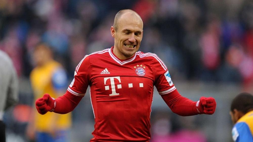 روبن يحن إلى الماضي القريب.. ويلمح إلى عودته من الاعتزال عند انتهاء "الوباء"