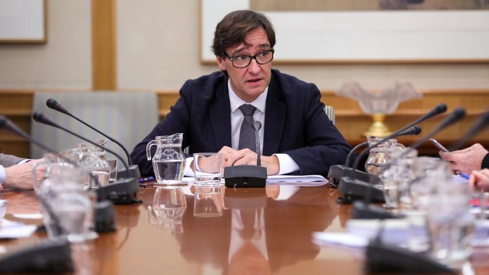 وزير الصحة الإسباني يحذر من عودة الليجا قبل الصيف في ظل انعدام "لقاح كورونا"