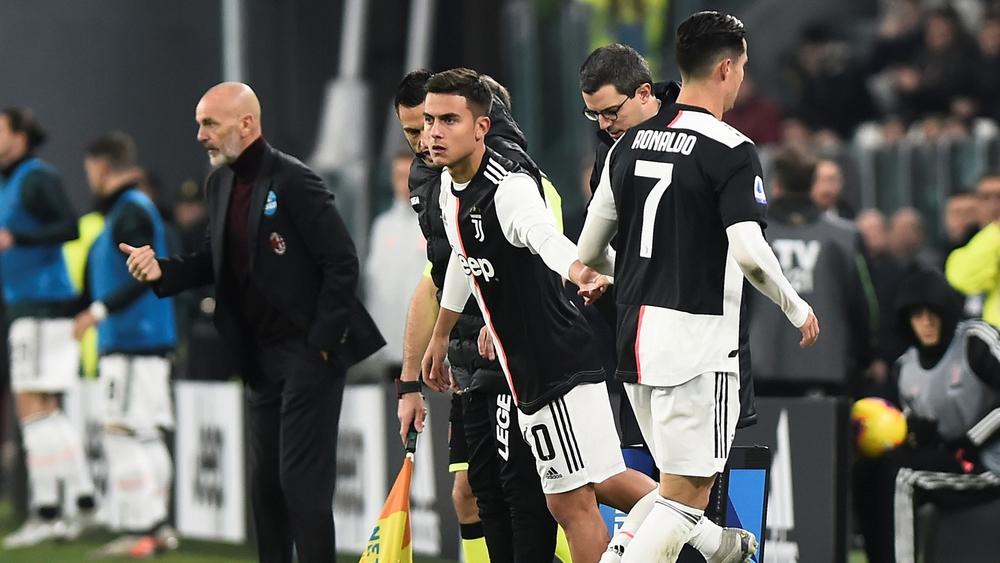 "الفيفا" يمنح الأندية "خمسة" تبديلات في المباراة للمساعدة على استئناف كرة القدم