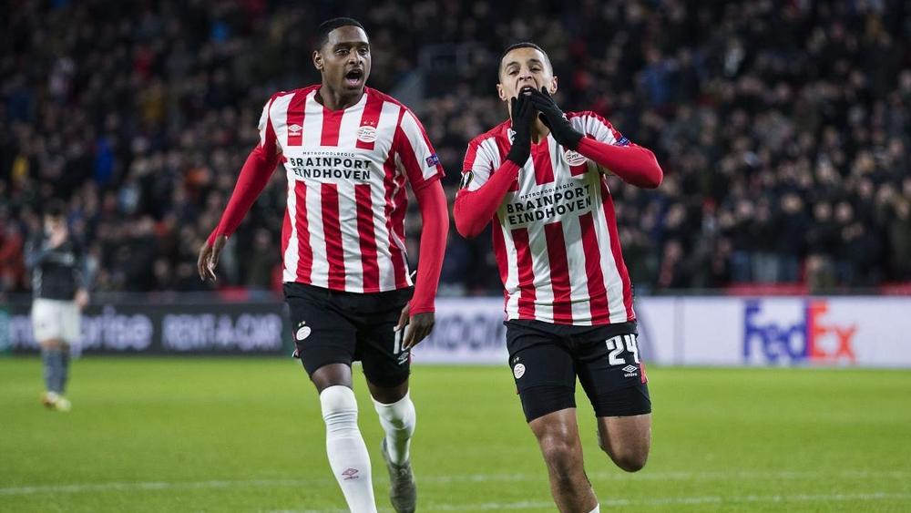 تشيلسي والإنتر والسيتي يُطاردون إيحاتارن .. ووكيله مينو رايولا يُفضِّل بقاءه في إيندهوفن مؤقتاً