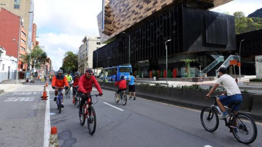 بوغوتا تحفّز على استعمال الدراجات الهوائية في "زمن كورونا".. ودول كبرى تتخذها "نموذجًا" لتخفيف ضغط المواصلات