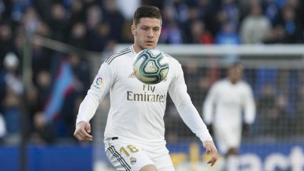 مهاجم ريال مدريد لوكا يوفيتش يتعرض لكسر في القدم