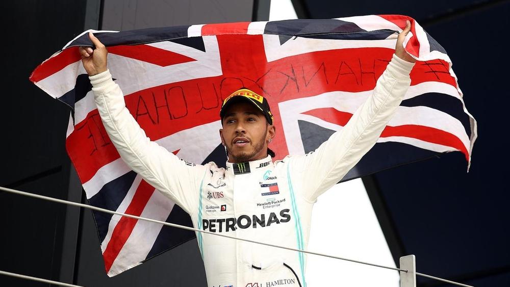 هاميلتون أغنى رياضي بريطاني في التاريخ بثروة تبلغ 224 مليون جنيه إسترليني