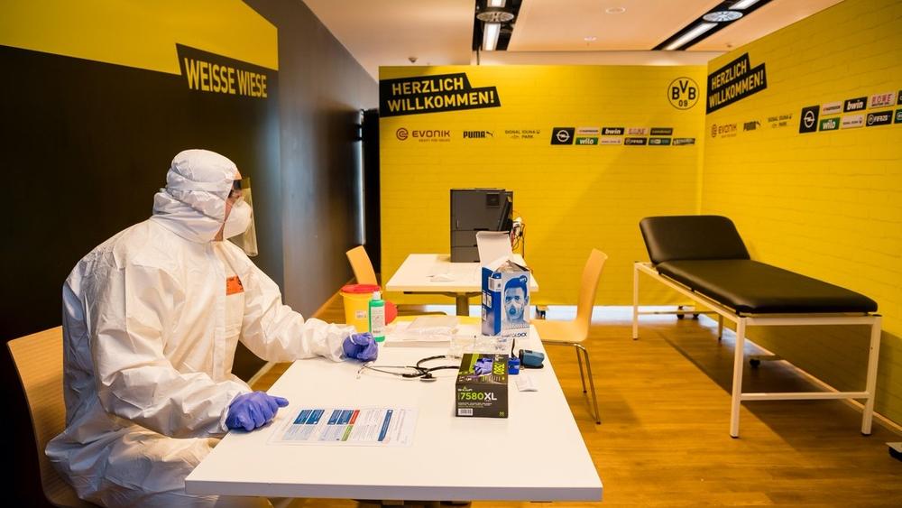 بوروسيا دورتموند: "سنعفي اللاعبين الذين يخشون على أنفسهم من الفيروس من اللعب"