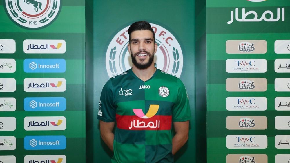 مدرب الاتفاق السعودي يحسم مصير أزارو: "وليد لن يستمر معنا"