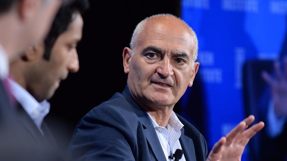 تقارير | منصف سلاوي يطرح أسهمه بشركة "مودرنا" للبيع تفاديا لأي تضارب في المصالح.. ويتبرع بالأرباح لأبحاث السرطان