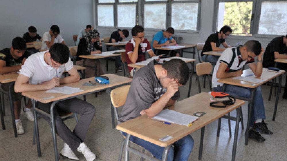 حفاظا على مبدأ التباعد الإجتماعي ... وزارة التربية الوطنية تتجه للإستعانة بالمنشآت الرياضية لإجراء امتحانات الباكالوريا