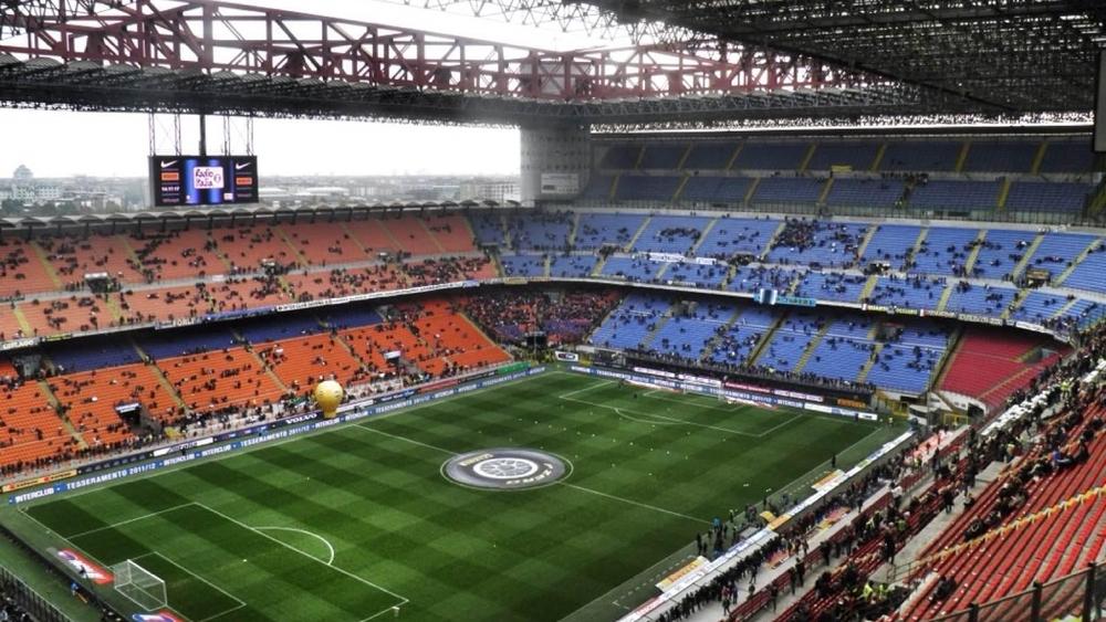 بعد 95 عاما من الوجود.. لجنة التراث الثقافي توافق على هدم ملعب "سان سيرو"