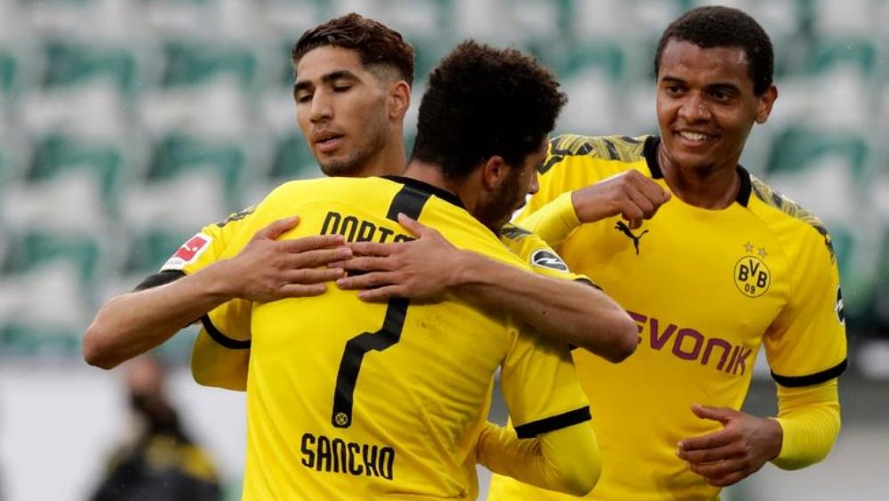 حكيمي يتألق ويسجل في شباك فولفسبورغ ليقود دورتموند نحو تضييق الخناق على بايرن ميونخ