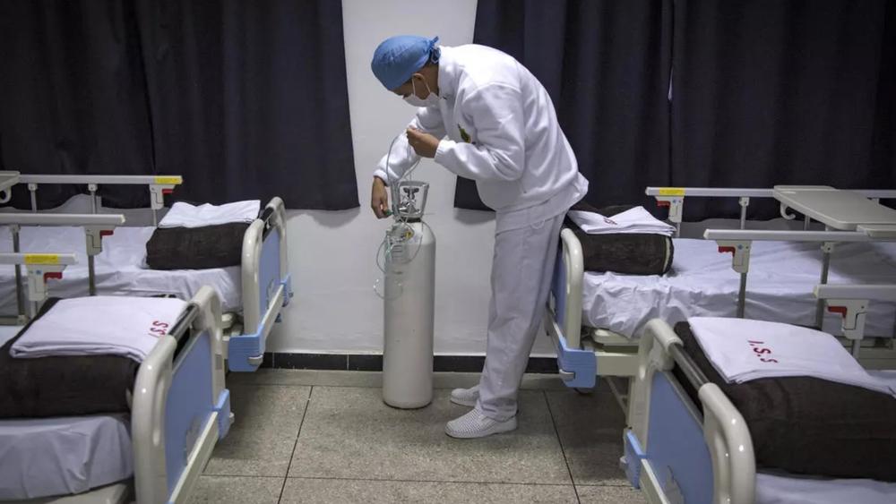 المغرب يسجل  27 إصابة بوباء "كورونا" من أصل "9321 تحليلا مخبريا" في آخر 24 ساعة بنسبة إصابة بلغت ما يقارب %0.3 و هي الأدنى منذ ظهور الوباء بالمملكة