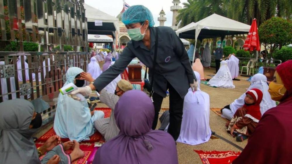 منظمة الصحة العالمية تحذر من زيادة الحركة والتجمعات في العيد