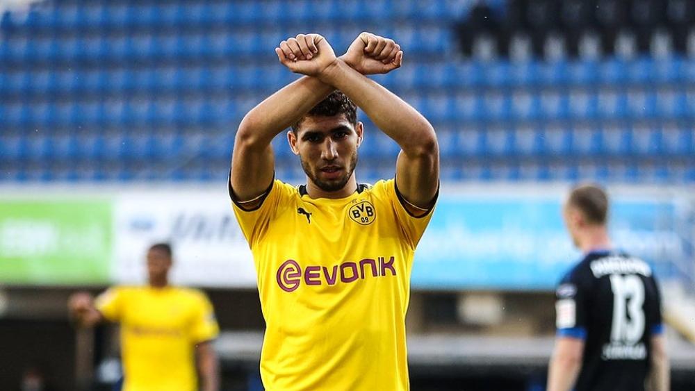 حكيمي يسجل الهدف الخامس في "البوندسليغا" والتاسع في جميع المسابقات.. أشرف أكثر من لمس الكرة أمام بادربورن