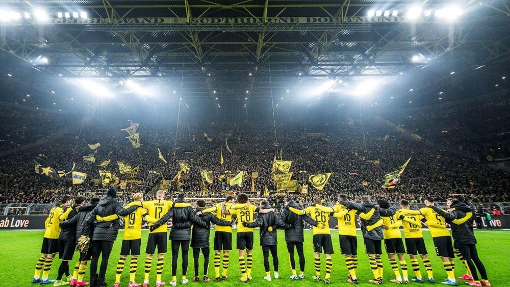 دورتموند يبحث عن "خطة" تُعيد جماهيره للمدرجات.. والبايرن يسير على نفس الطريق