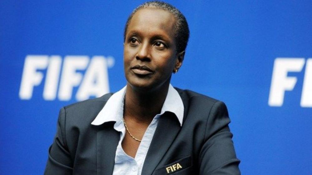 "امرأة" تستعد للترشح ومنافسة أحمد أحمد على رئاسة الاتحاد الأفريقي لكرة القدم