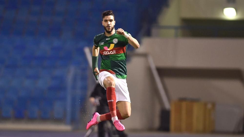 تقارير | الأهلي يشترط على الشباب السعودي "3 ملايين دولار" لتسريح وليد أزارو