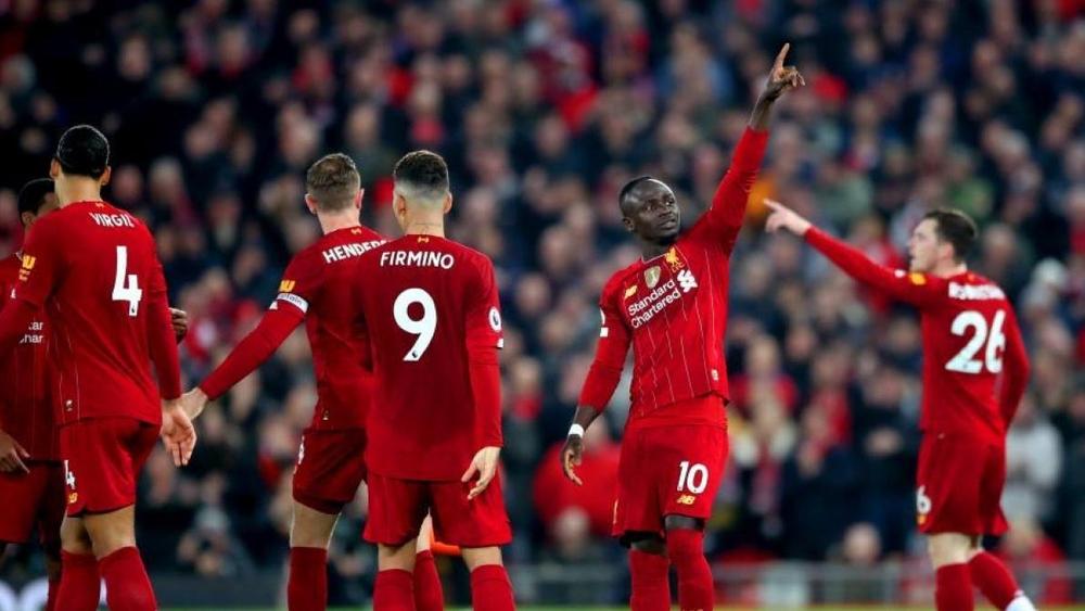 رابطة الدوري الانجليزي تسمح للاعبين بارتداء أقمصة تحمل شعار "حياة السود أهم" دعما منها لقضية محاربة العنصرية بعد "مقتل فلويد"