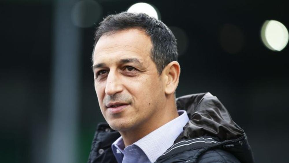 المغربي رشيد عزوزي يدعو لمواجهة العنصرية: "حتى وإن تطلب الأمر إيقاف المباراة"