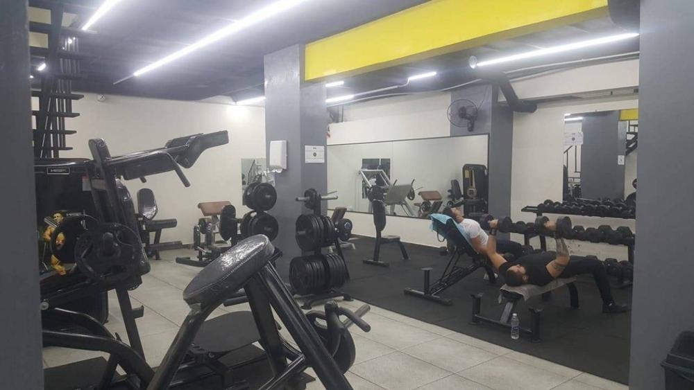 وزارة الشباب والرياضة تكشف الستار عن المواعيد "المقترحة" لفتح الملاعب والمسابح وقاعات الرياضة