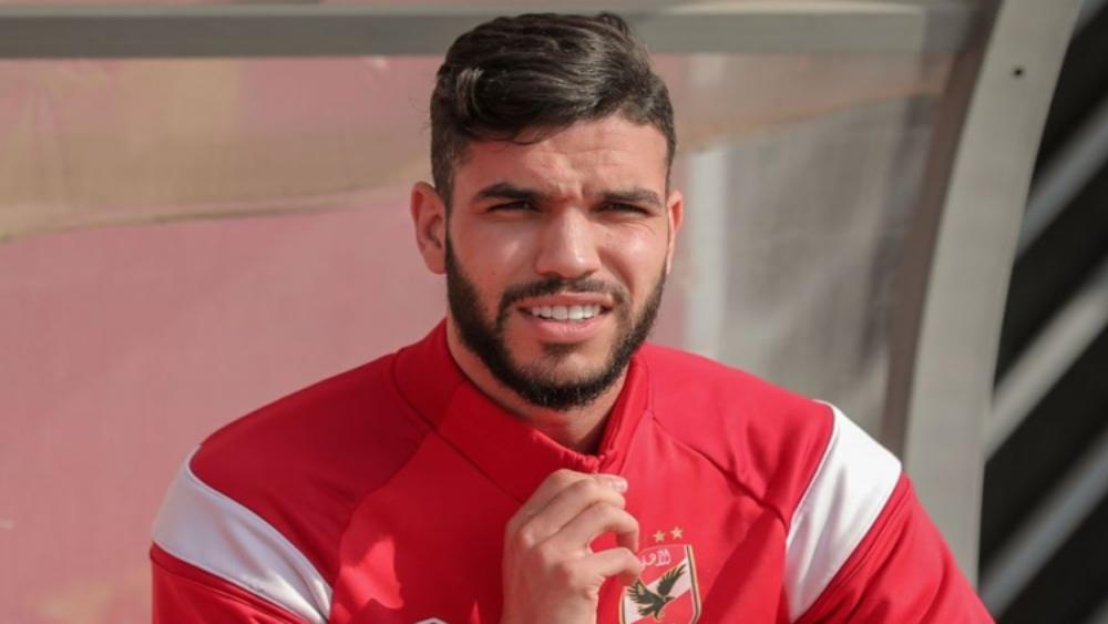 الأهلي: "لم نتوصل بأي عرض للتخلي عن أزارو .. والأنباء الرائجة عنه يقف وراءها وكلاء الأعمال"