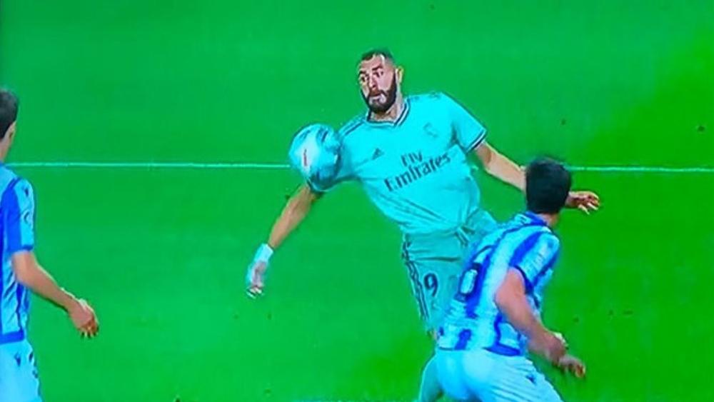 الجدل التحكيمي لموقعة "أنويتا" بين ريال مدريد وسويداد .. أبرز ما جاء في الصحف العالمية