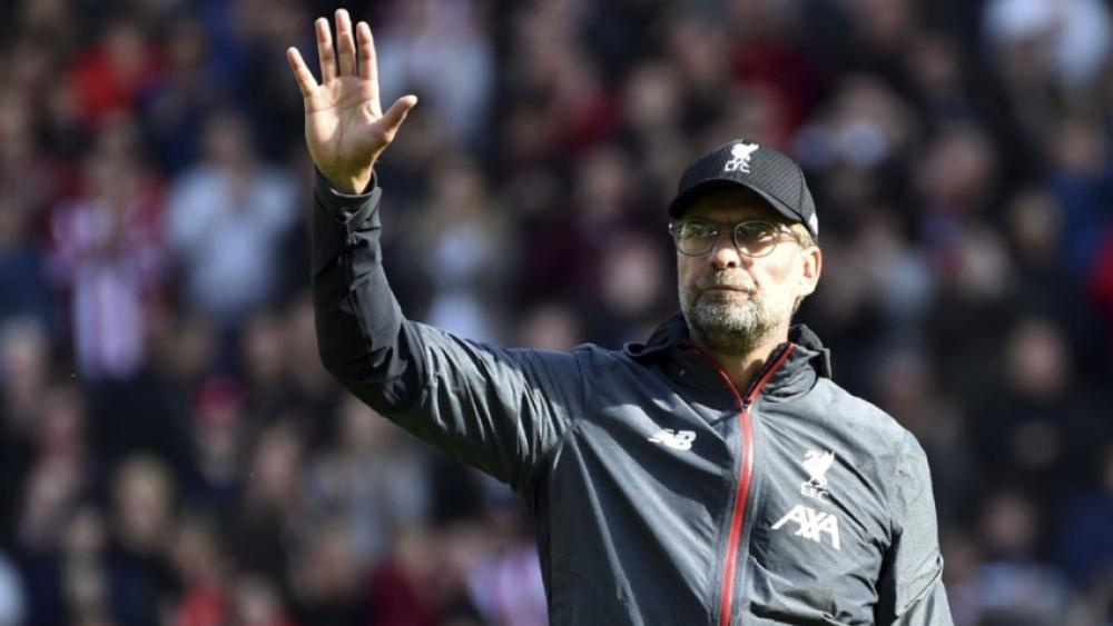 كلوب يرفض بناء تمثالاً له خارج ملعب الأنفيلد