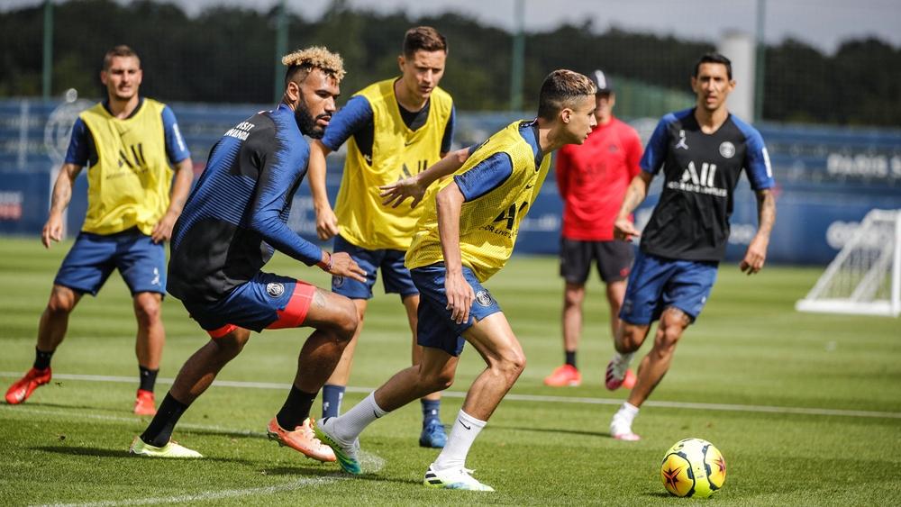 قيس رويز يواصل "التحضير" للموسم الجديد مع الفريق الأول لباريس سان جيرمان