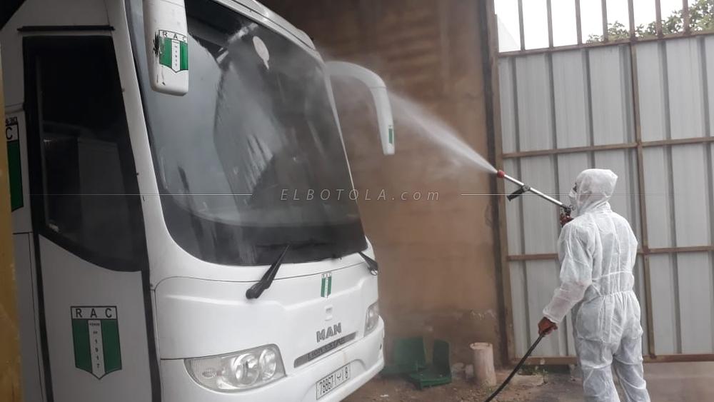 بعد الكشف عن إصابة ثلاثة لاعبين داخل الفريق...الراك يخضع مرافق وجنبات "الأب جيكو" للتعقيم