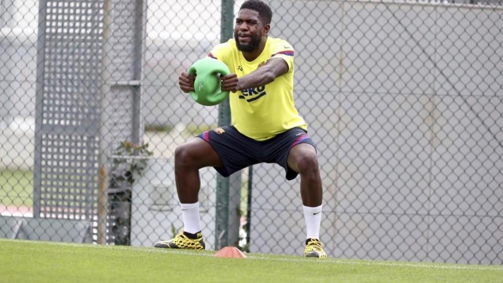 أومتيتي يعود لفصوله "الباردة" ويغيب عن برشلونة ضد فياريال