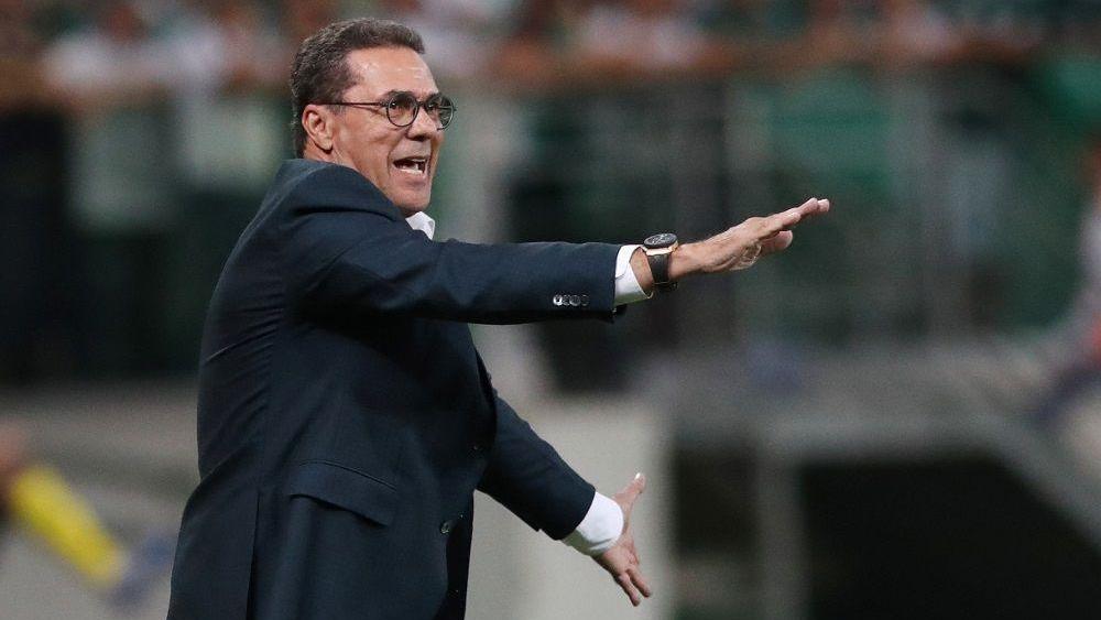 المدرب السابق للريال والبرازيل "لوكسمبورغو" يعلن إصابته بفيروس كورونا