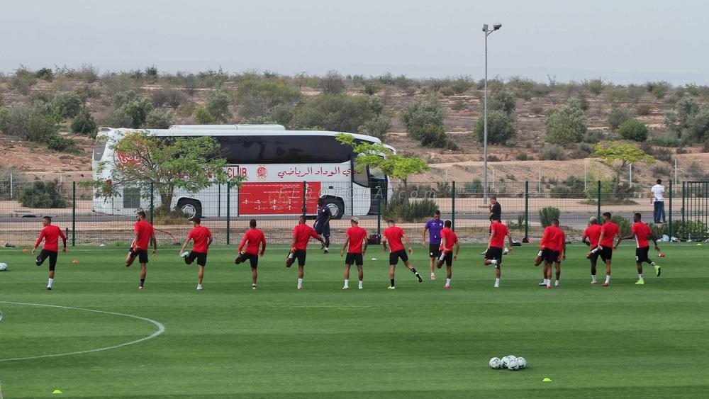 الوداد تخوض أول حصة تدريبية في معسكر أكادير