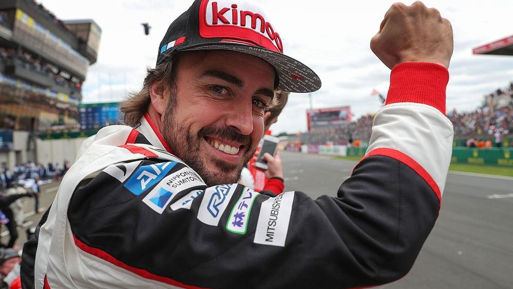 رسميا | فيرناندو ألونسو يعود إلى سباقات "فورمولا-1"