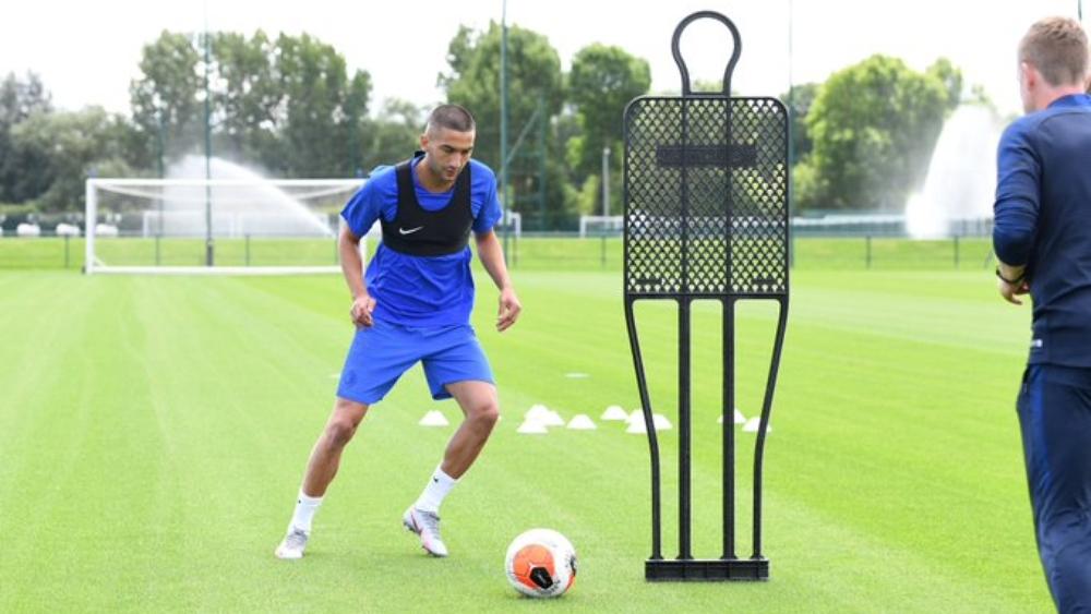 زياش في أول تعليق له كلاعب لتشيلسي: "أنا متأثر جدًا وسعيد بوجودي هنا"