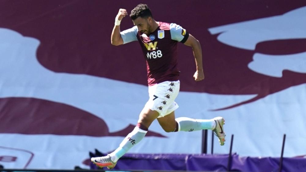 المصري تريزيجيه يقود أستون فيلا للفوز على كريستال بالاس