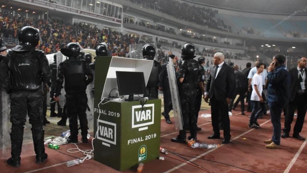 عضو الاتحاد التونسي: "نحن الأحق باستضافة مباريات دوري أبطال أفريقيا بعد الكاميرون"